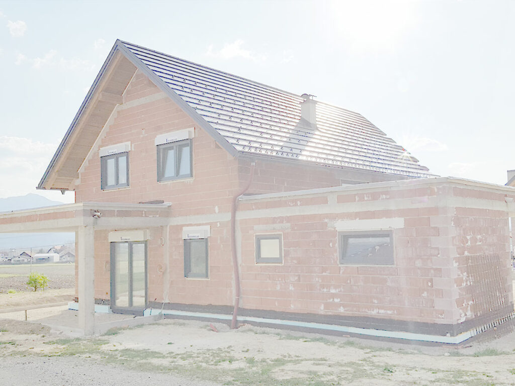 sonce-se-nahaja-za-objektom-podrobnosti-so-pre-ali-pod-osvetljene-in-niso-vidne